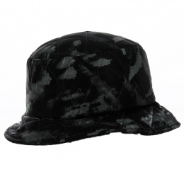 Black Iceland Bob Hat with ear flaps - Traclet