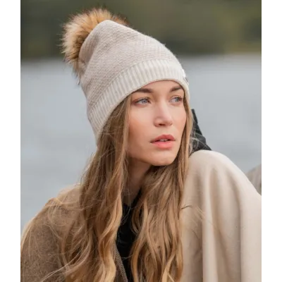 White Ecru Pompom Beanie - Pipolaki Reference: 17131| Traclet Hat Shop