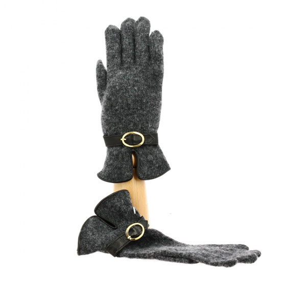 Women's wool gloves with leather trim and gold buckle