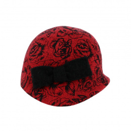 Red Manon cloche hat