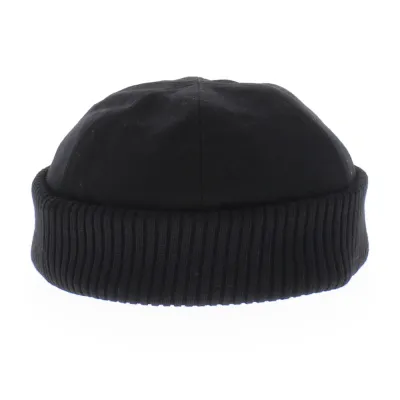 Docker hat