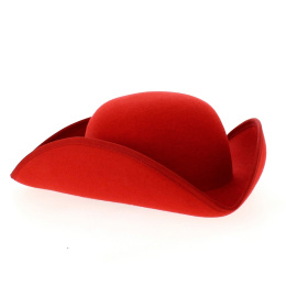Tricorn - Large red TRICORN