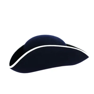 Tricorne porte drapeau