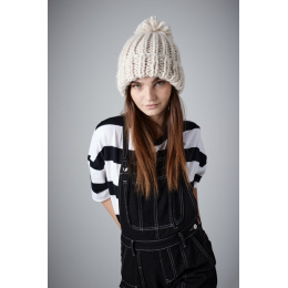 Oversized Knitted Pom Pom Beanie Off-White - Traclet