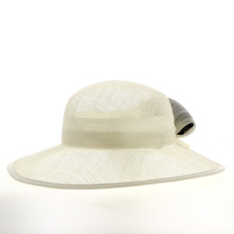 CORALIE Ivory Ceremonial Hat - Traclet