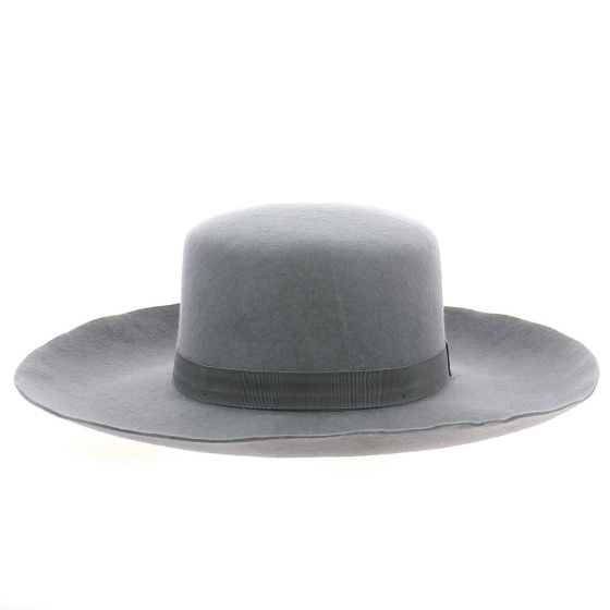 Breton-style Cordobés Hat in Gray Felt
