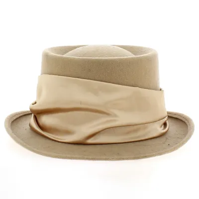 Chapeau Haut de Forme Beige avec Ruban Satiné