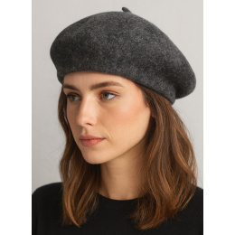 Classic Anthracite Wool Beret