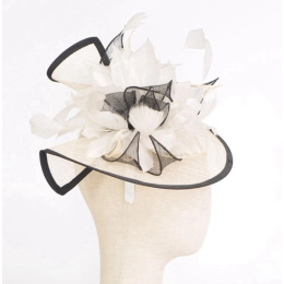 Nina Beige Ceremonial Fascinator - Traclet