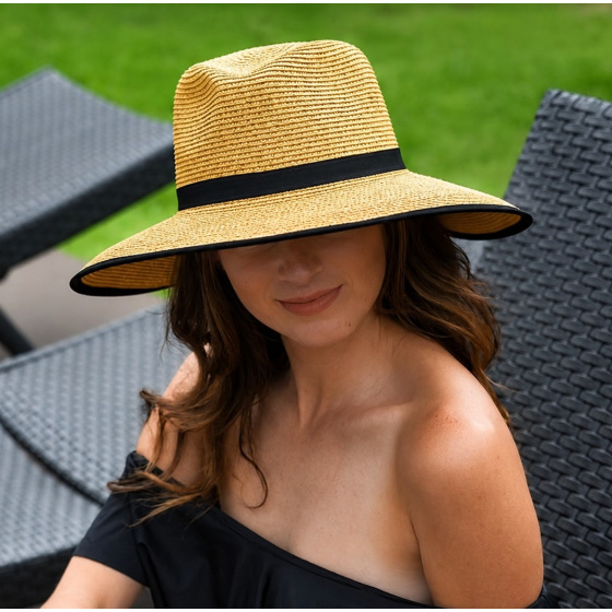 Large Brim Visor Cherish Camel - Traclet