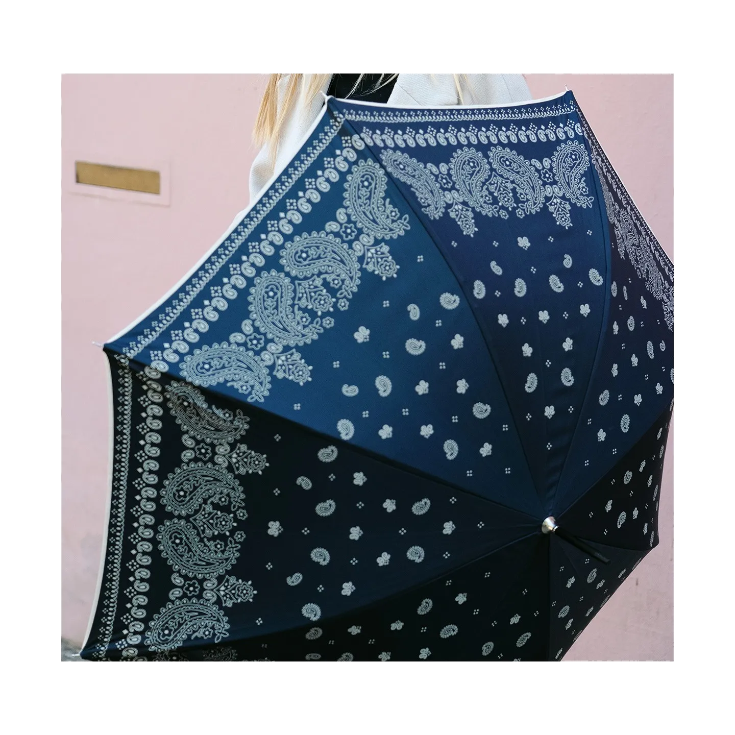 Anna Red Umbrella with Black Finish - Piganiol Reference: 11840 | Traclet Hat Shop