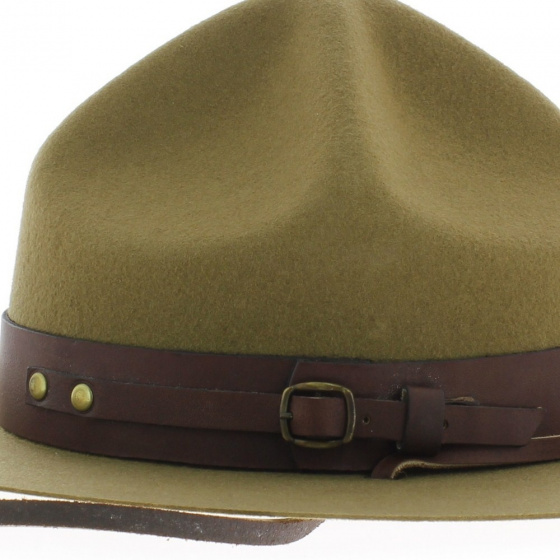 Chapeau scout