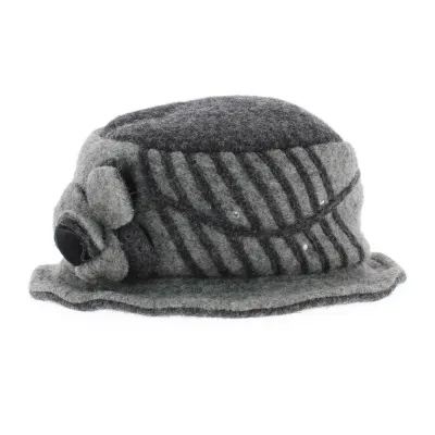 Boiled wool hat with flower