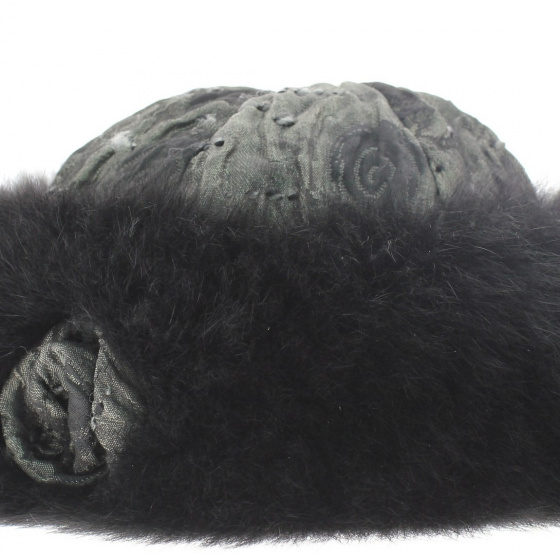 Black fox hat