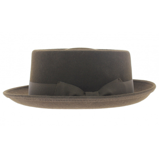Brown porkpie hat
