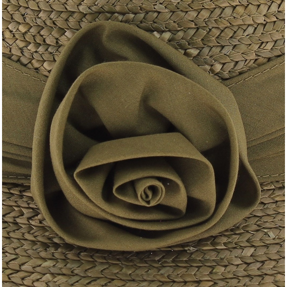 Brown hemp straw cloche hat Brown hemp straw cloche hat