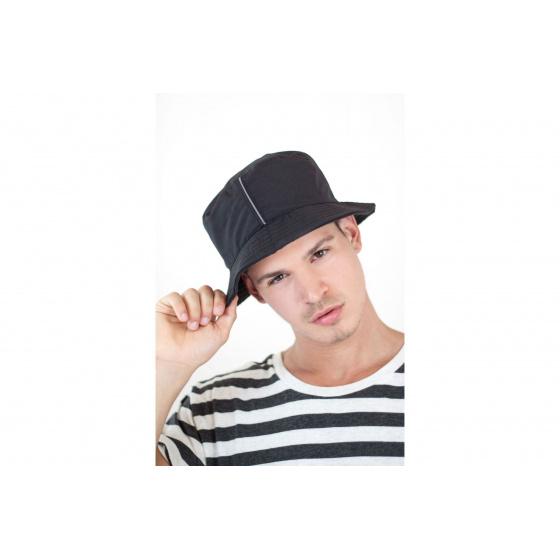 Black Rolley reversible rain bucket hat
