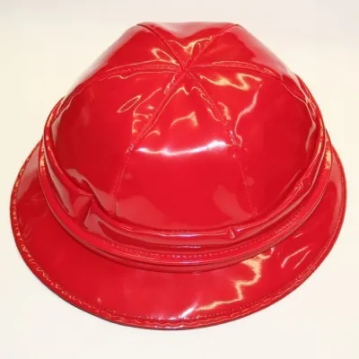 Petit chapeau imper