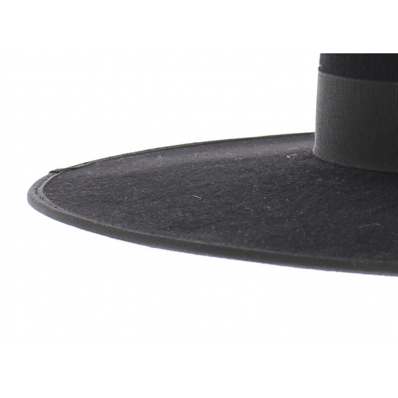 Wide-Brimmed Auvergnat Felt Hat