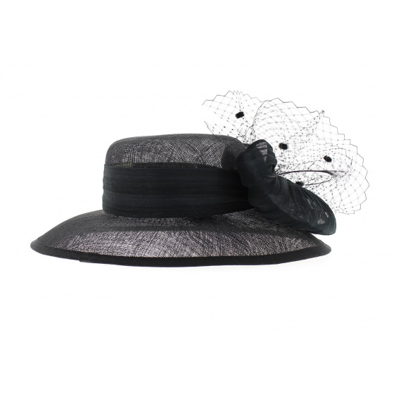Angele Hat