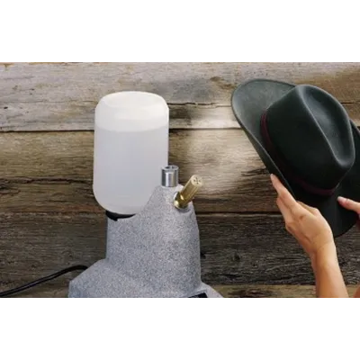 hat maintenance - hat repair - how to maintain your hat Reference: 795 | Chapellerie Traclet