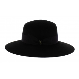 Classic banker hat