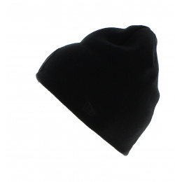 Black NewEra beanie