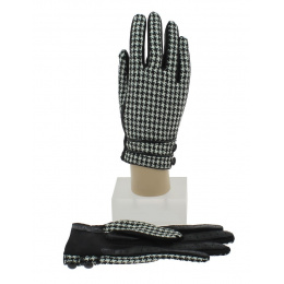 Women's Tactile Gloves Black & White Damier - Isotoner 