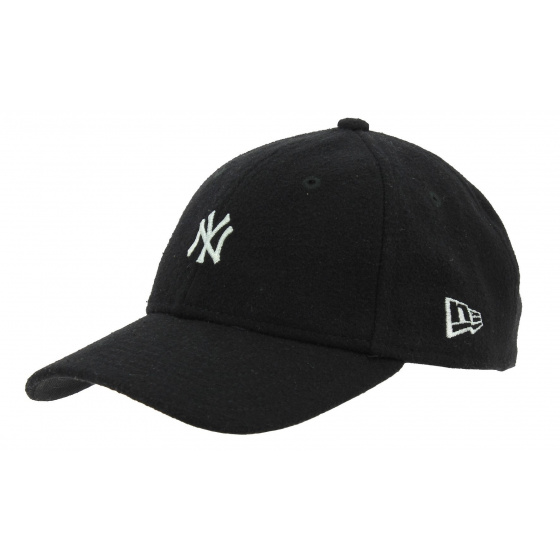Melton Mini Strapback Wool Cap Black - New Era