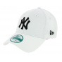 League Basic Strapback Yankees Of NY White Baseball Cap - New Era