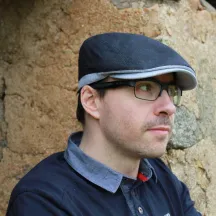 Blue Striped Linen Flat Cap - Traclet Reference: 7023 | Traclet Hat Shop