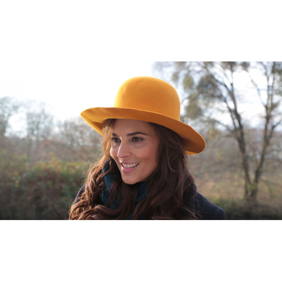 Shapeable Golden Fleece Hat Black Wool Felt - Traclet