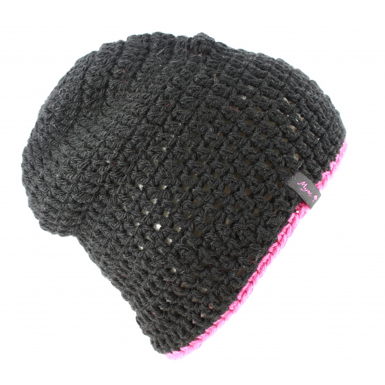 Basic reversible beanie in fuchsia and white