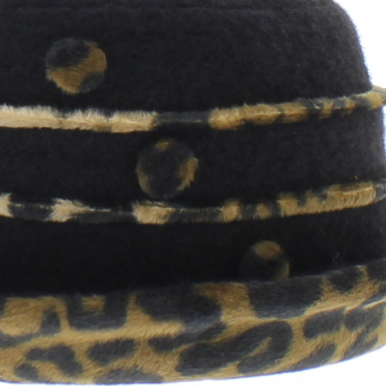 Adeline Traclet hat Adeline Traclet hat