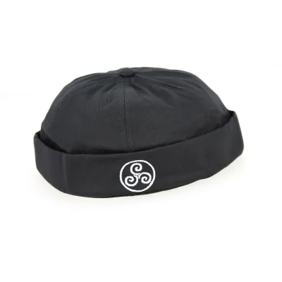 Black Cotton Docker Beanie with Triskelion - Traclet Reference: 9796 | Traclet Hat Shop