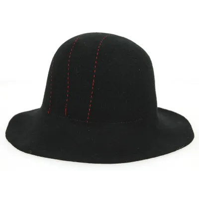 Magasa Wide-Brimmed Wool Felt Hat Black & Red - Traclet  Reference: 1363 | Chapellerie Traclet