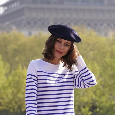 Classic Navy Beret - The French Beret Reference: 5049 | Traclet Hat Shop