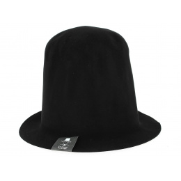 Classic Black Hat - No hats