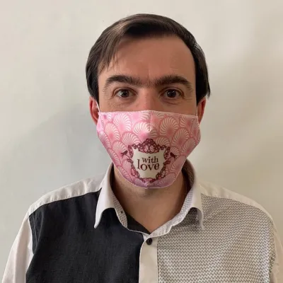 "With Love" Mask Pink Fancy White Elastic - Traclet Reference: 10403 | Traclet Hat Shop