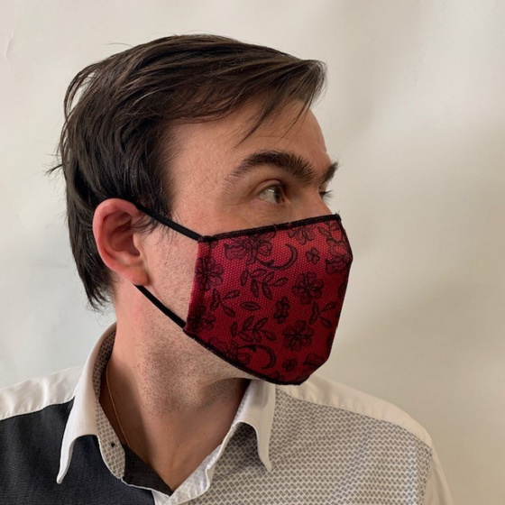 Fuchsia Lace Mask with Black Elastic - Traclet Fuchsia Lace Mask with Black Elastic - Traclet