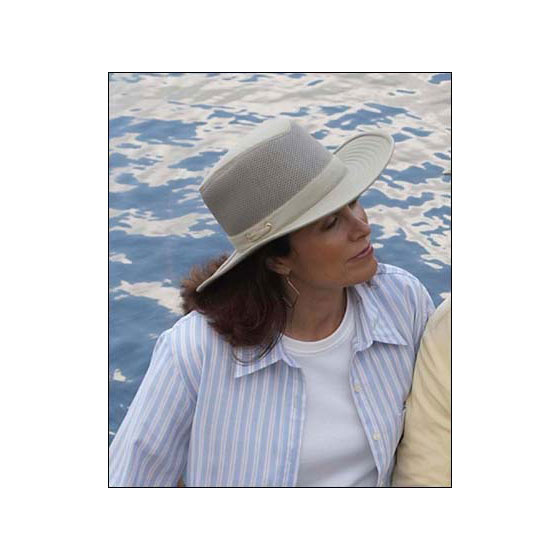 Tilley LTM8 Nylamtium® hat with mesh