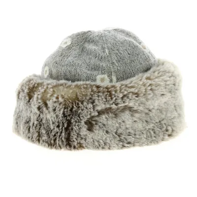 Embroidered Nayeli Toque with Flower & Fur - Traclet   Reference: 11096 | Traclet Hat Shop