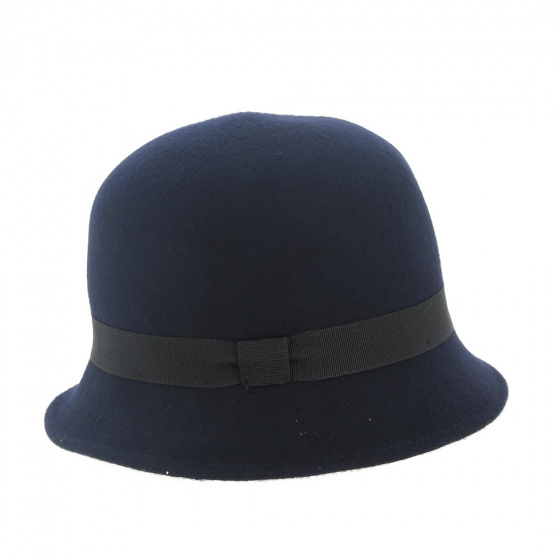 Taffta cloche hat