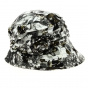 Black/white patterned bucket hat