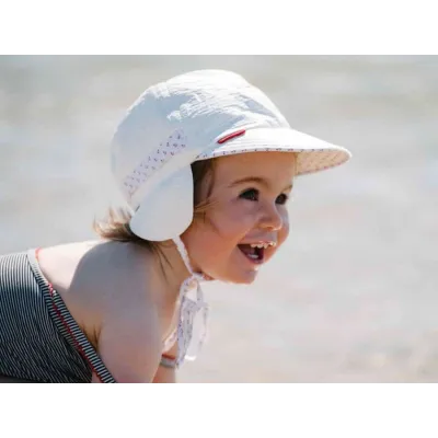 Baby Cap "Chloé" with Ear Protectors Anti-UV Red - Soway Reference: 7374 | Chapellerie Traclet