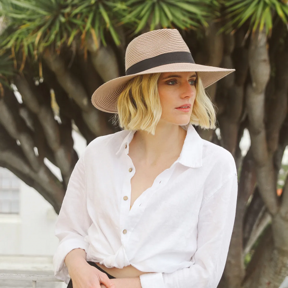 Chapeau Fedora Fiona Taupe UPF50+ - House of Ord Chapeau Fedora Fiona Taupe UPF50+ - House of Ord