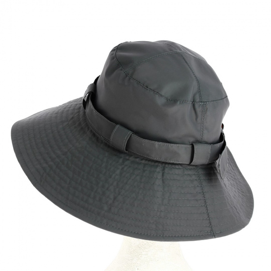 Wide-brimmed khaki rain hat