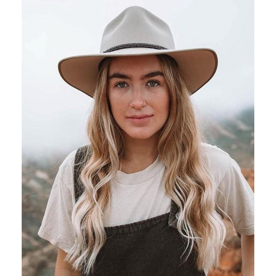 Sand Fur Felt Cattleman Hat - Akubra